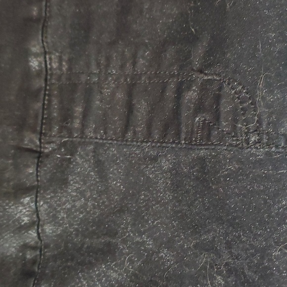 Used like new snake print rock & republic pull on jeans. - Picture 3 of 3